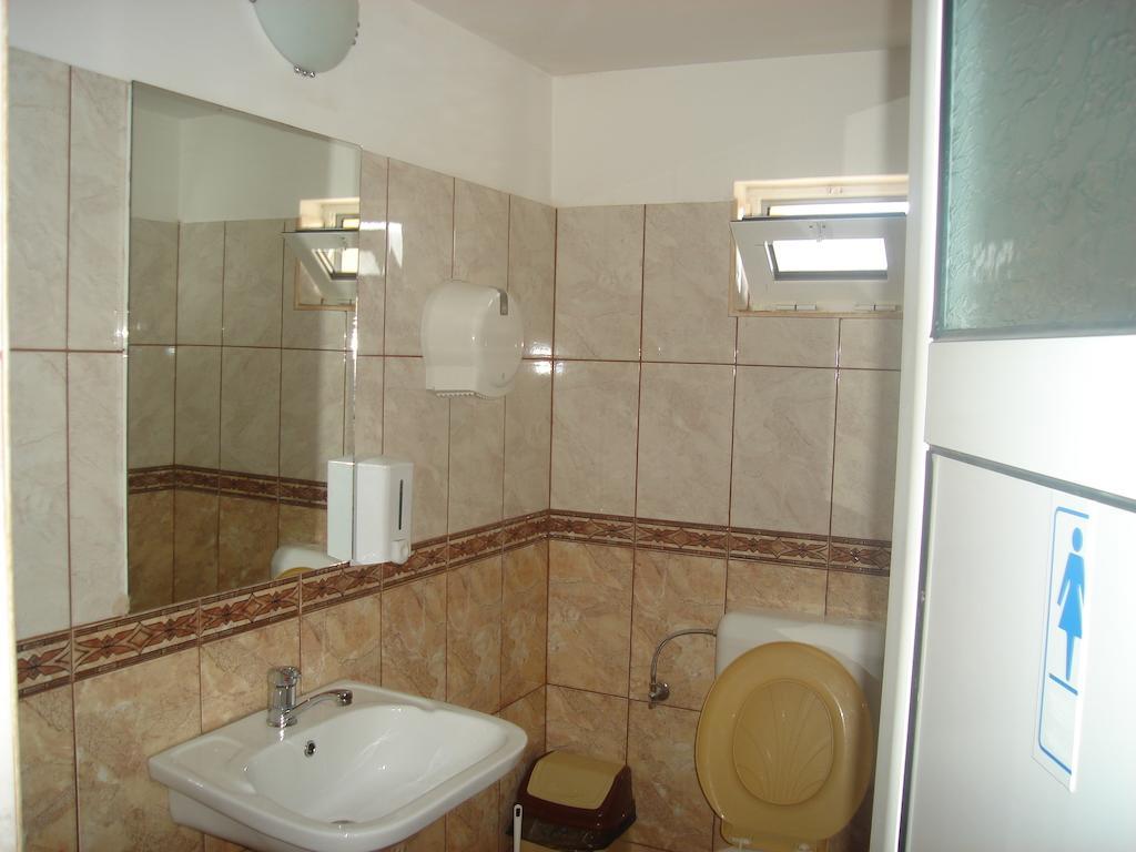 Pensiunea Mara Baiculesti Kamer foto